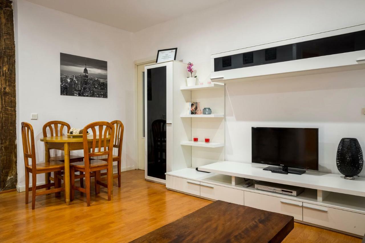 Colegiata Daire Madrid Dış mekan fotoğraf